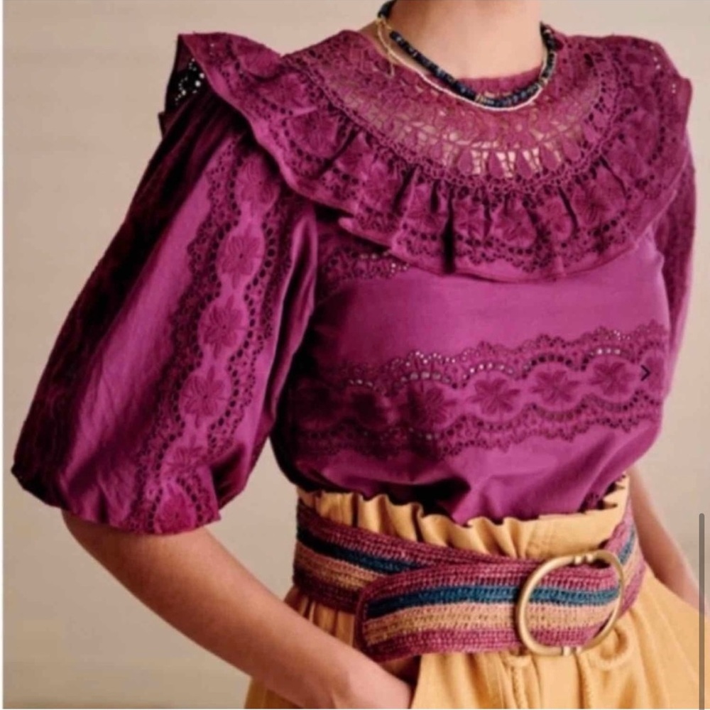 Elsa embroidered top size 34/xs